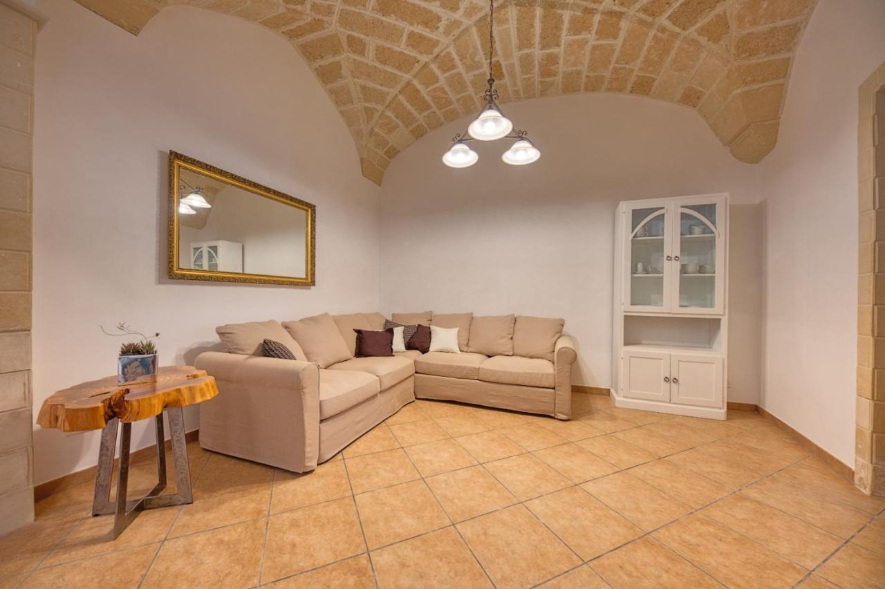Corte Anibaldi Apartment レッチェ エクステリア 写真